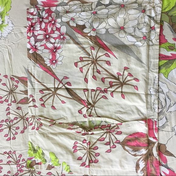 SOLD✖️Bright Floral Duvet Set - Picture 5 of 10